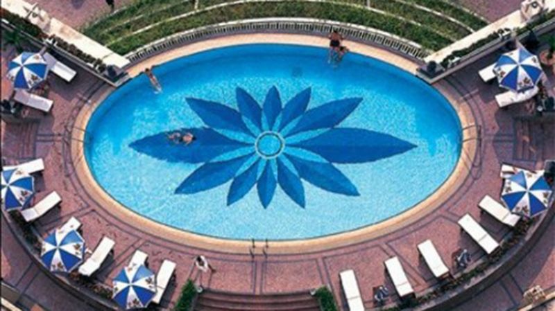 Bể bơi khách sạn Horizon