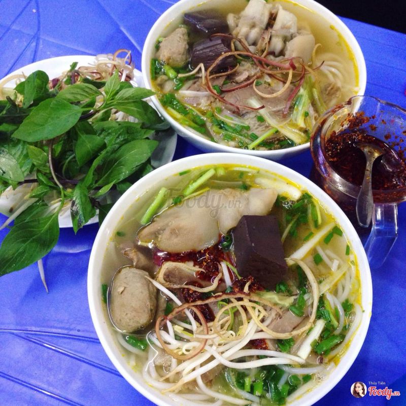 Bún bò Huế O Xuân