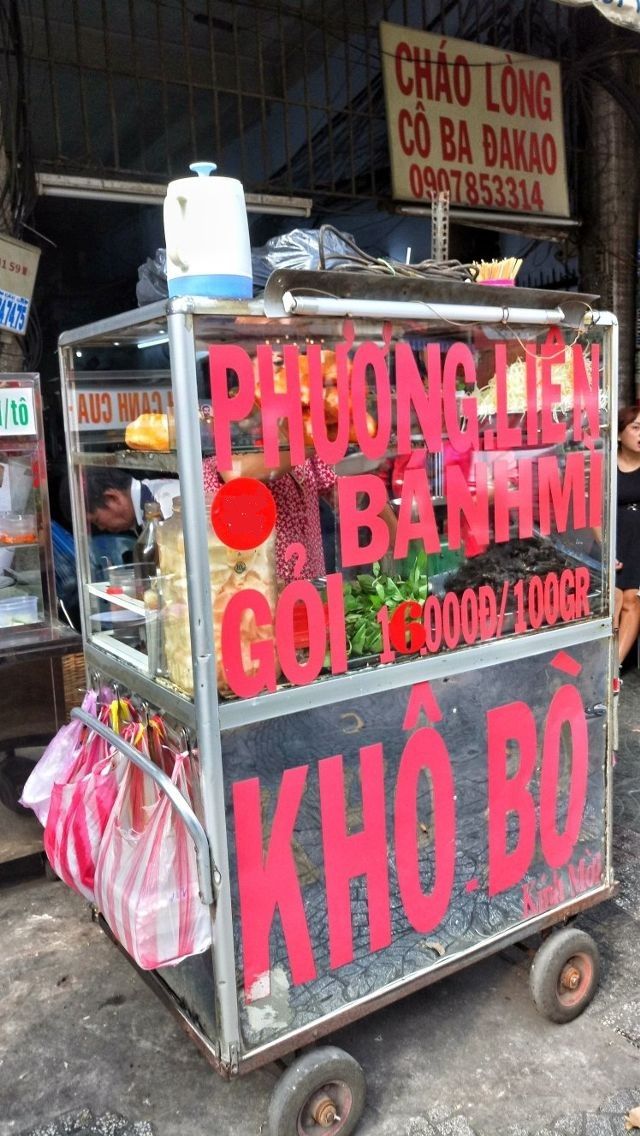 Bánh mì Phương Liên