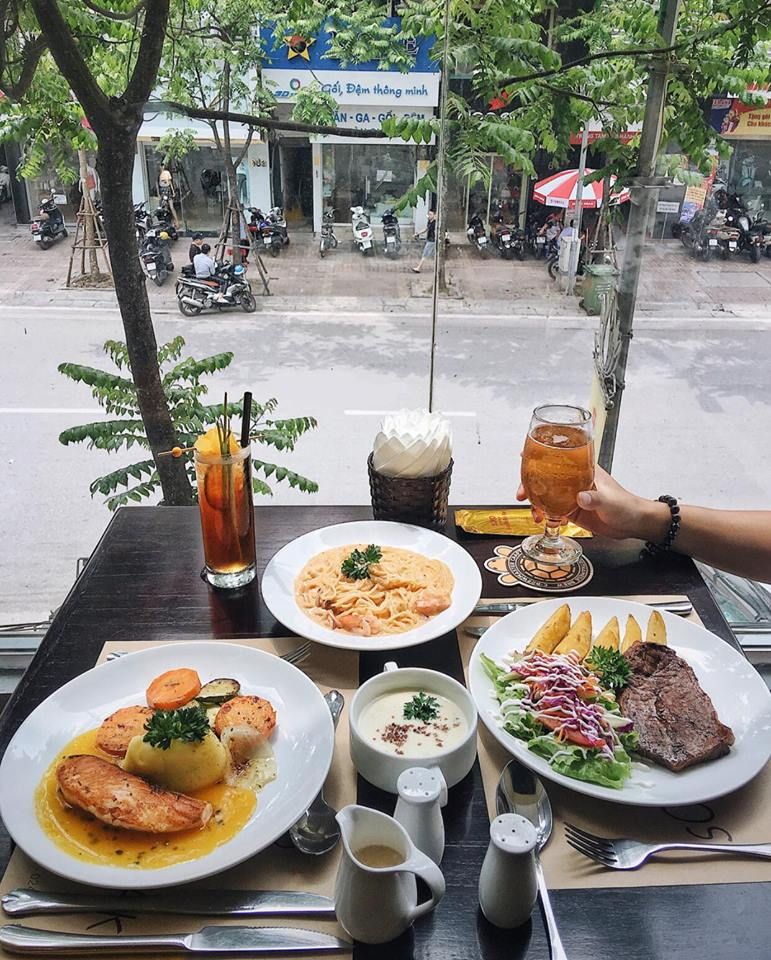 Cá hồi, mì Ý - Soho Steak