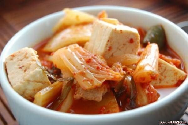 Canh kim chi đậu phụ