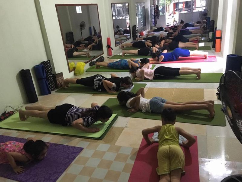 Câu lạc bộ Yoga Vân Anh