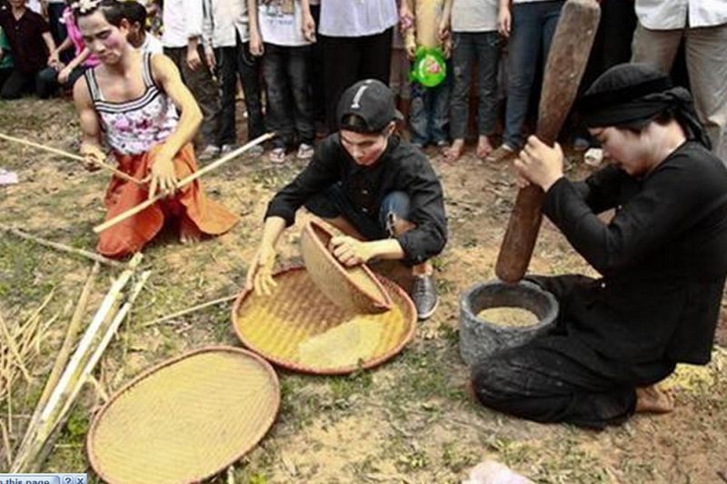 Hội thổi cơm thi ở Đồng Vân