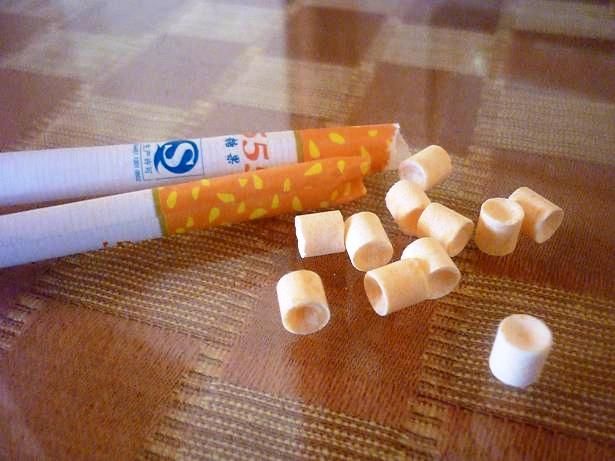 Kẹo hình thuốc lá
