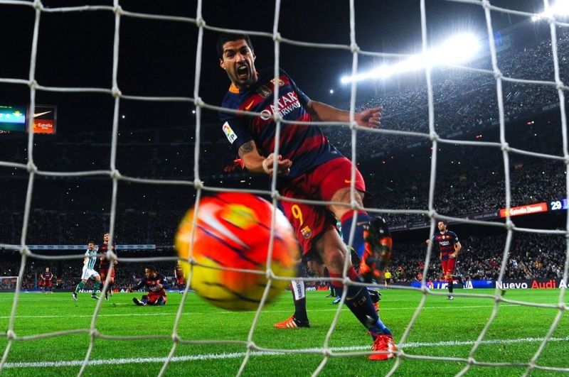 Luis Suárez: Liverpool sang Barcelona, 2014 giá  75 triệu bảng Anh