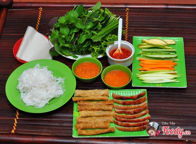 Nem nướng Đà Lạt Cô Út