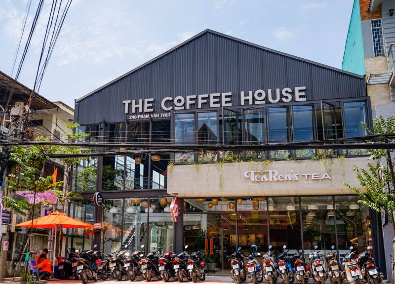 Nhà Chung The Coffee House và Ten Ren