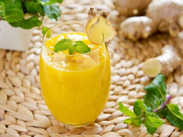 Nước detox giảm cân cam dứa và gừng