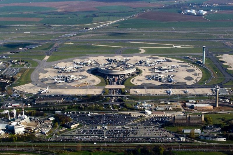 Sân bay Charles de Gaulle (Pháp) - 3,200 hecta
