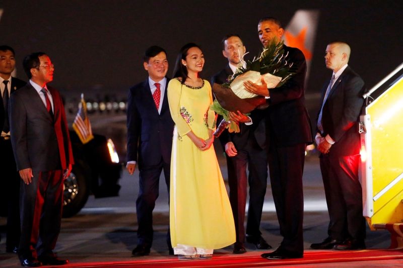 Trần Mỹ Linh – cô gái tặng hoa Tổng thống Obama