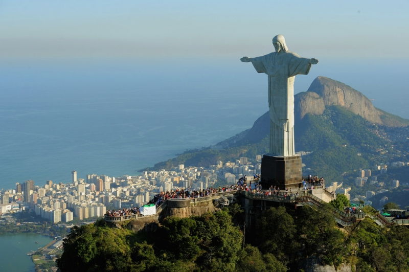 Tượng Chúa Cứu Thế, Brazil