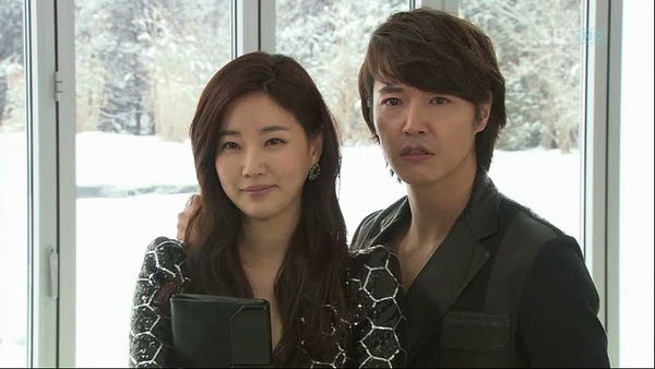 Yoon Sang Hyun và Kim Sa Rang - Khu vườn bí mật