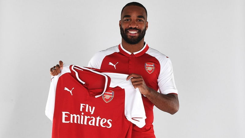 Alexandre Lacazette - 51 triệu Euro