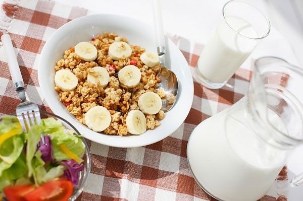 Ăn sáng giúp giảm ciảm cảm giác thèm ăn vặt