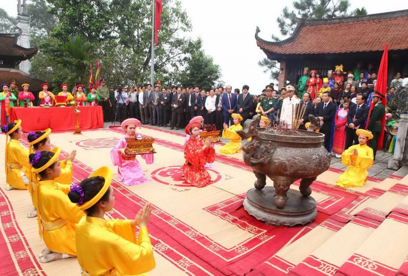 Bài thơ: NHỚ ƠN CÁC VUA HÙNG -  Đỗ Tấn Thích ﻿