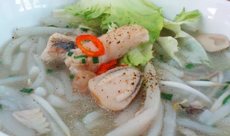 Bánh canh cá lóc Quảng Trị
