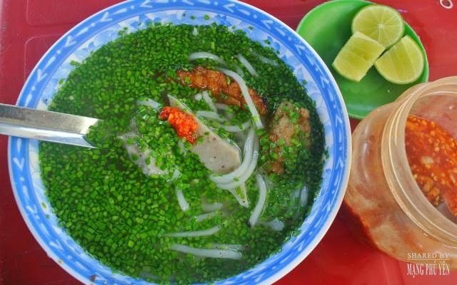 Bánh canh hẹ chả cá