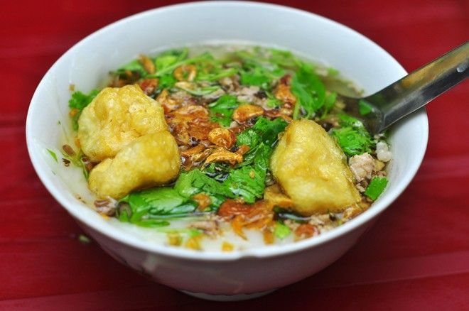 Bánh đúc số 8 ngõ 8B phố Lê Ngọc Hân, quận Hai Bà Trưng, Hà Nội
