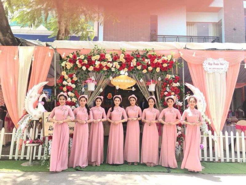 Bảo Hân Uniform – Cho thuê áo dài cưới đẹp Vinh, Nghệ An