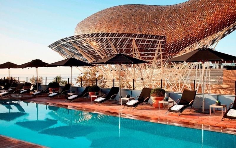 Bể bơi của khách sạn Arts, Barcelona