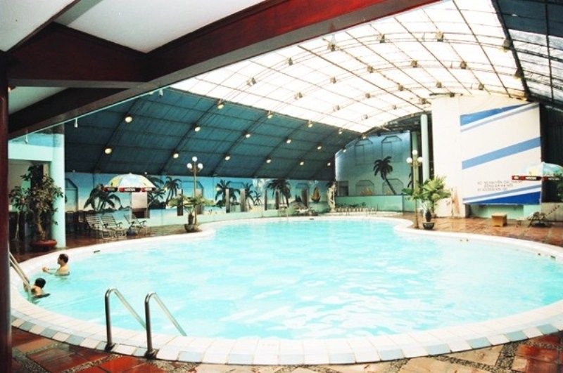 Bể bơi khác nghiệth sạn Bảo Sơn