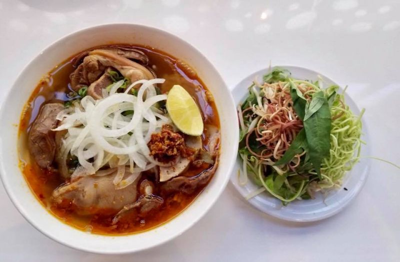 Bún bò Huế Chú Há