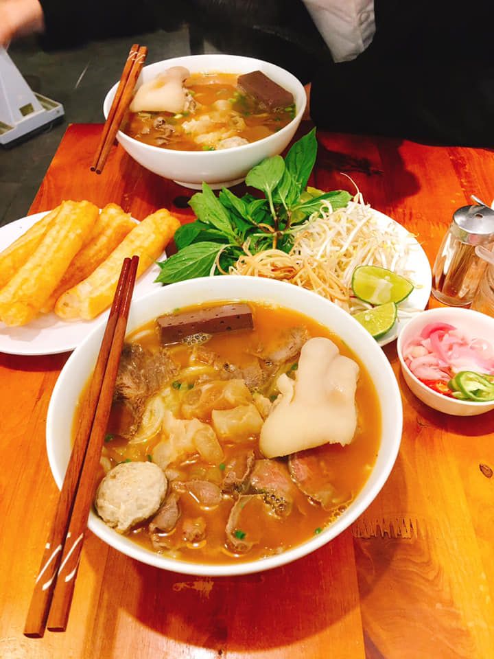 Bún bò Huế Đông Ba