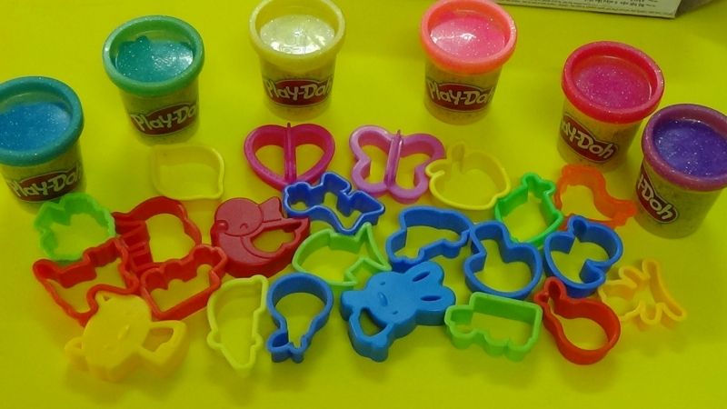 Bột nặn, đất sét nặn