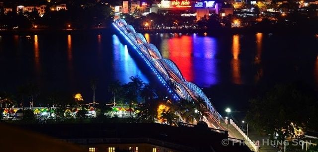 Cầu Trường Tiền - Phố đi bộ Nguyễn Đình Chiểu