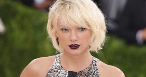 Chiến dịch nhiều năm với mong muốn Taylor Swift follow Twitter của mình