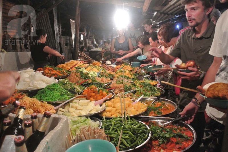 Chợ đêm Phùng Giáp (Fengjia night market)