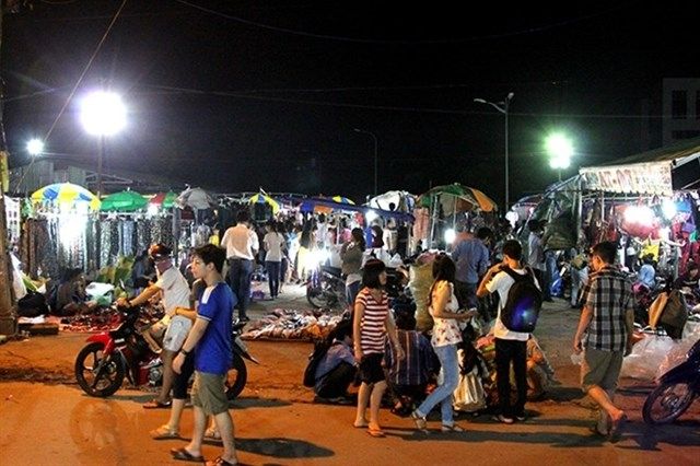 Chợ đêm làng Đại học Thủ Đức