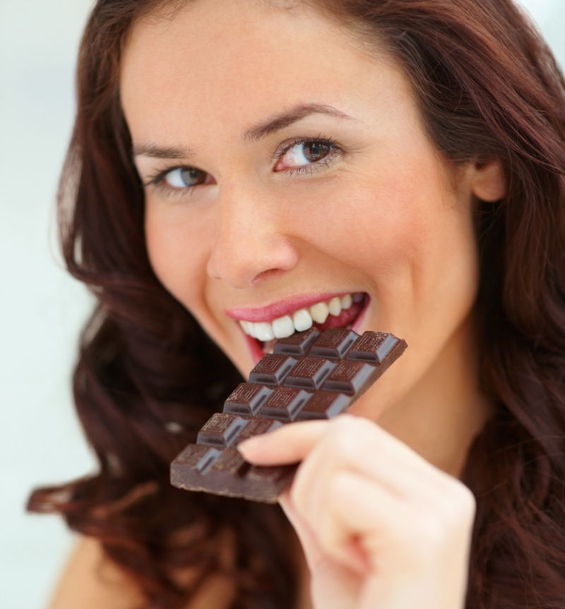 Chocolate gây ra mụn đầu đen