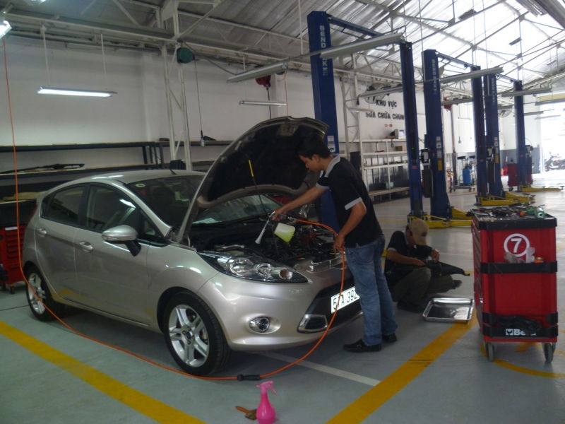 Công ty TNHH sửa chữa ôtô Hùng