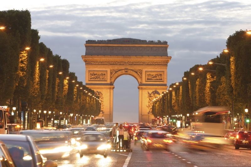 Đại lộ Champs Elysee (Pháp)