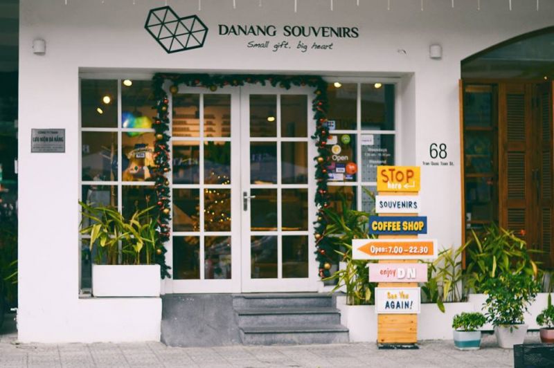 Danang Souvenirs & Cafe