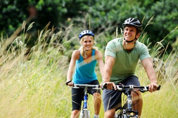 Đi xe đạp giúp chúng ta giảm chứng đau đầu