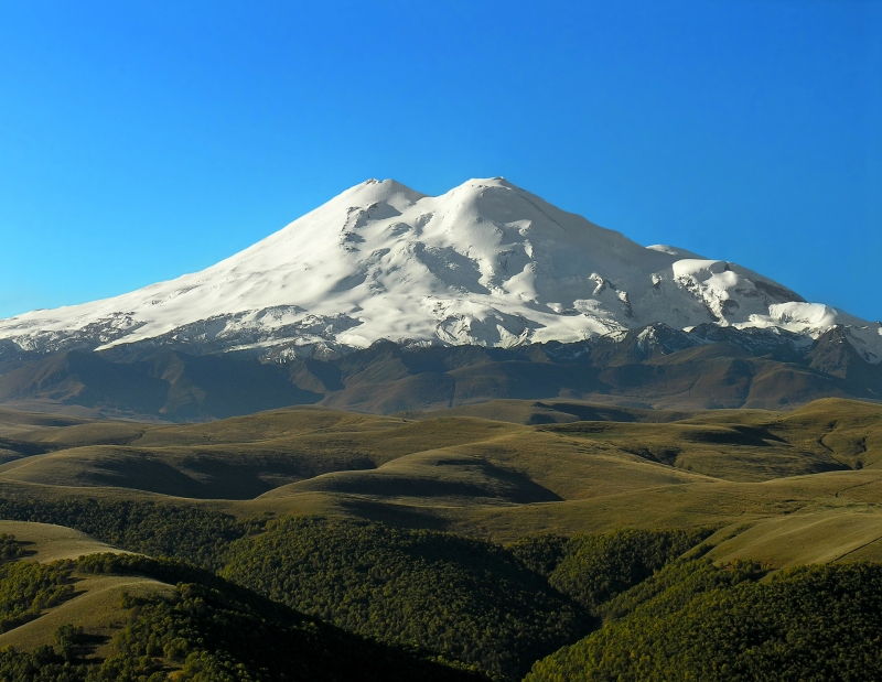 Đỉnh núi cao nhất Châu Âu: Elbrus