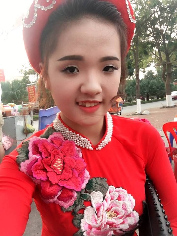 Facebook Trần Linh (Linh Suýt Xinh)