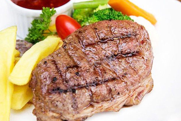 Family Steak House - Văn Cao