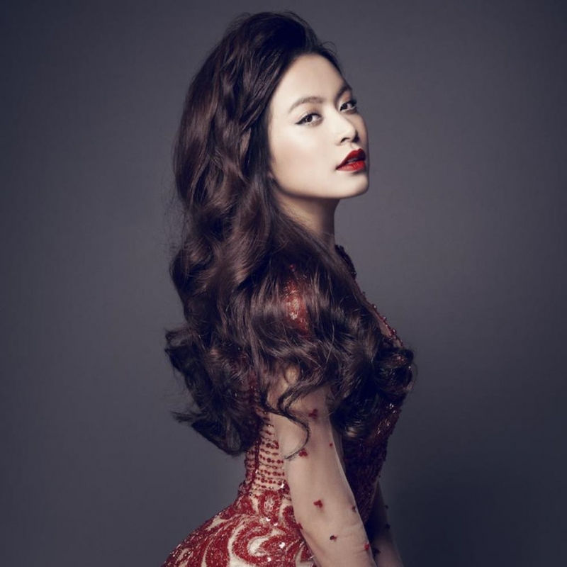 HOÀNG THÙY LINH HOÀNG THÙY LINH