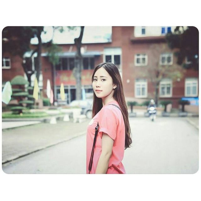 Hotgirl Hà Khánh Linh