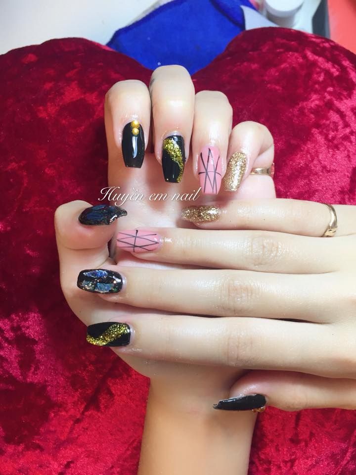 Huyền Em Nail