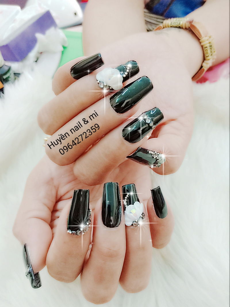 Huyền Nail