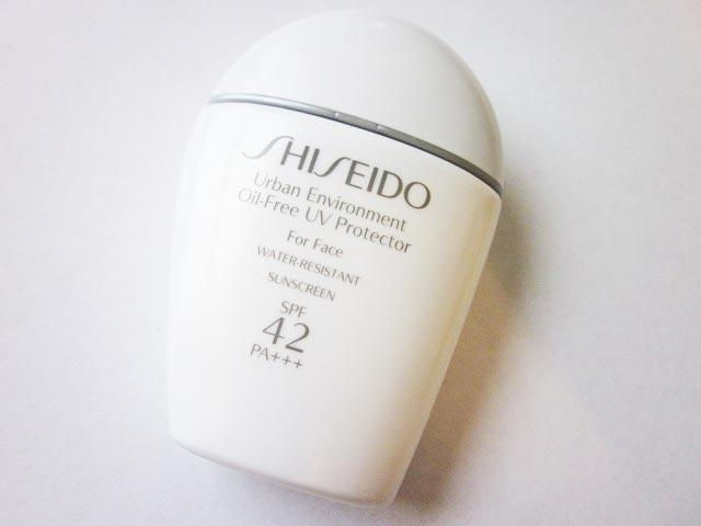 Kem chống nắng Shiseido Urban environment oil – free UV protector (SPF 42)