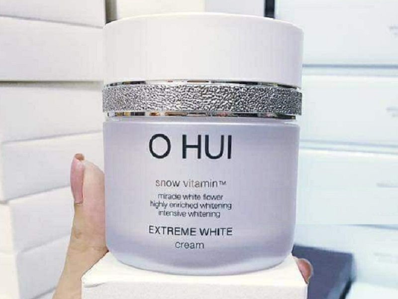 Kem dưỡng trắng da và chống lão hóa OHUI Extreme White Cream