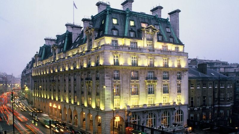Khách sạnThe Ritz London