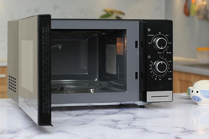 Lò vi sóng có nướng Electrolux EMM2318X