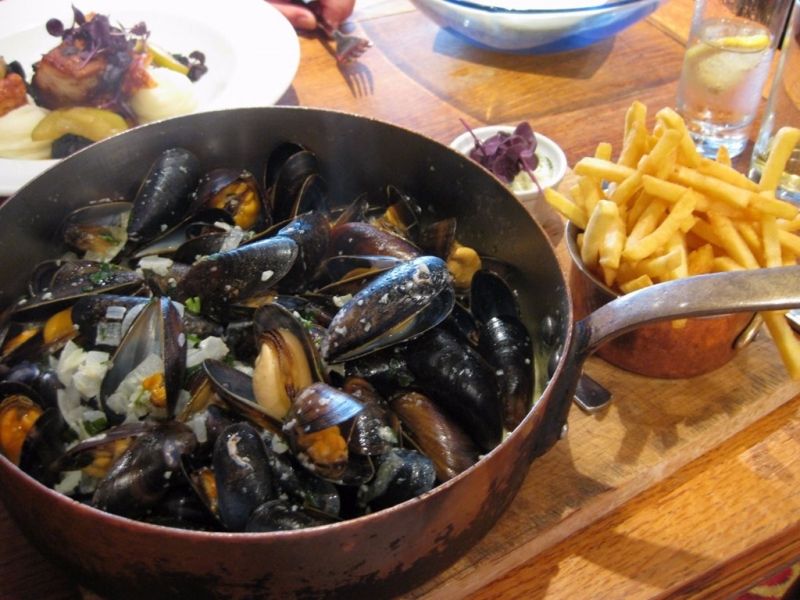 Moules frites của Bỉ