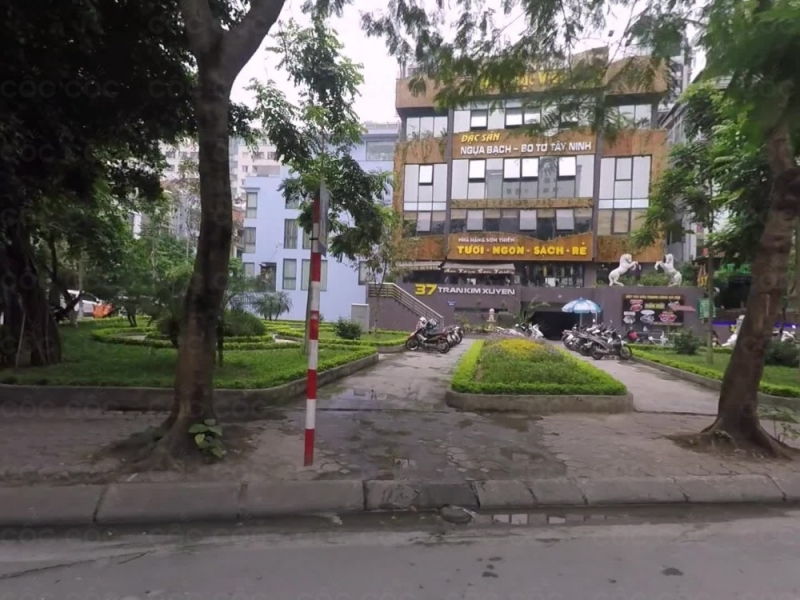 Nhà Hàng Sơn Thiên
